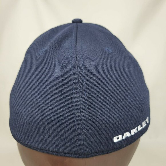 Oakley Black Fitted Hat Flex Lg-XL American Flag Raised Logo White Blue USA - Picture 3 of 7